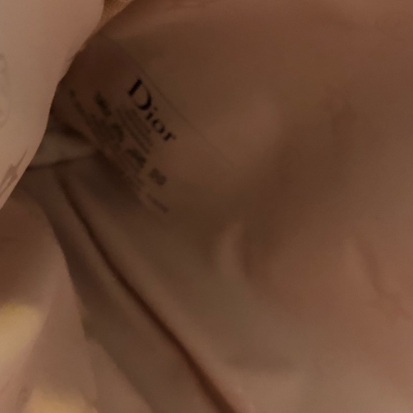 NWB Dior Light Pink Cosmetic bag beauty💕 - Picture 7 of 8